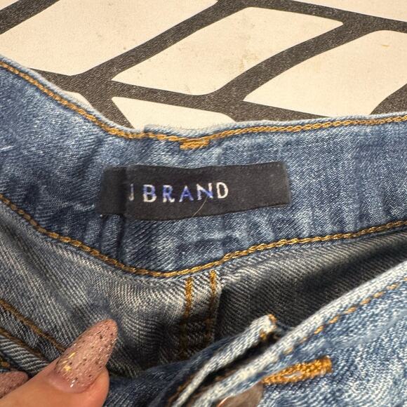 J Brand Joey Short in size 28 in Westerly - Picture 3 of 6